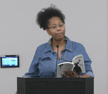 Deborah Mouton peformaning her poetry